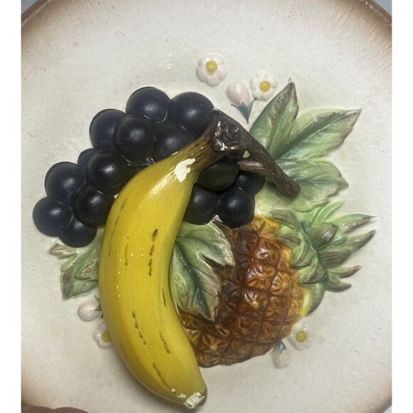 Napcoware National Potteries Corporation 1960’s 3D Decorative Plates Set Of 2 - Picture 3 of 7